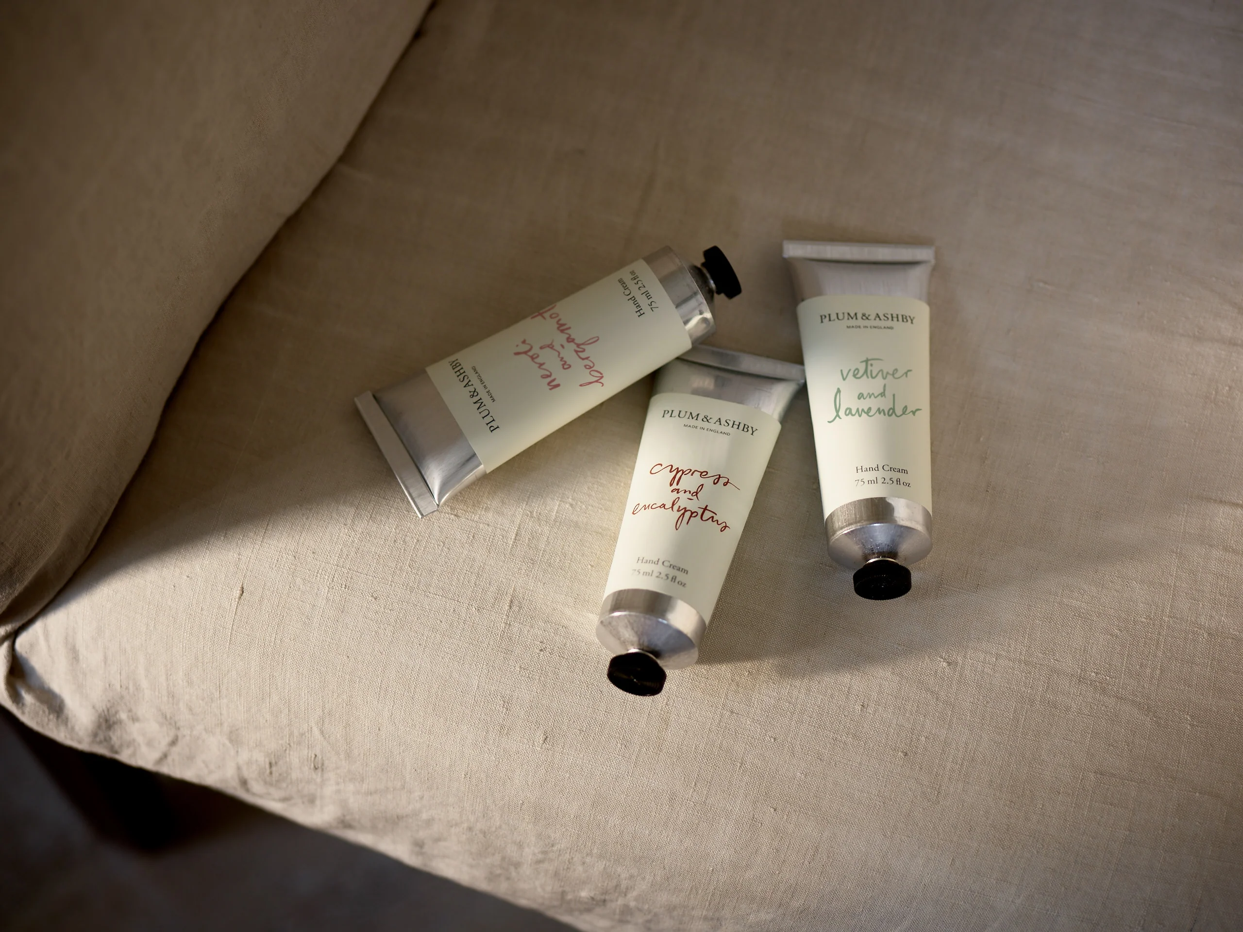 Plum & Ashby Wild Fig & Saffron Hand Cream - Image 3