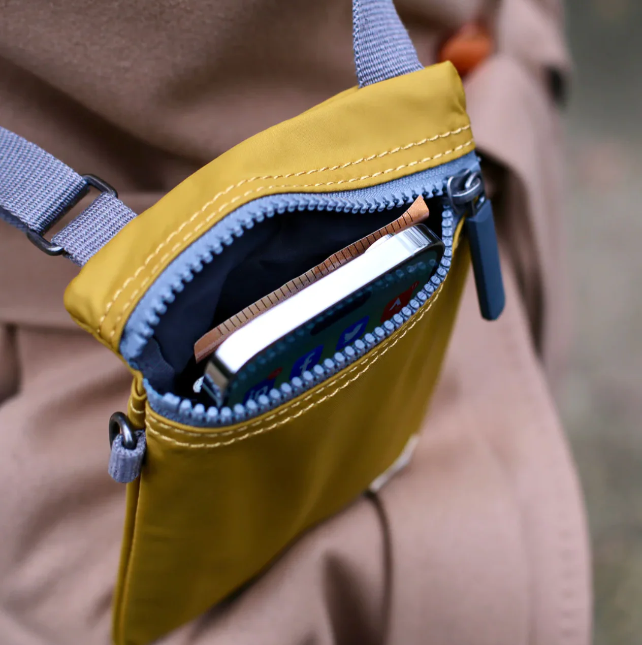 Roka London Chelsea Crossbody Phone Bag, Granite (Sustainable Canvas) - Image 9